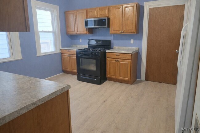 Photo - 1000 West Ave