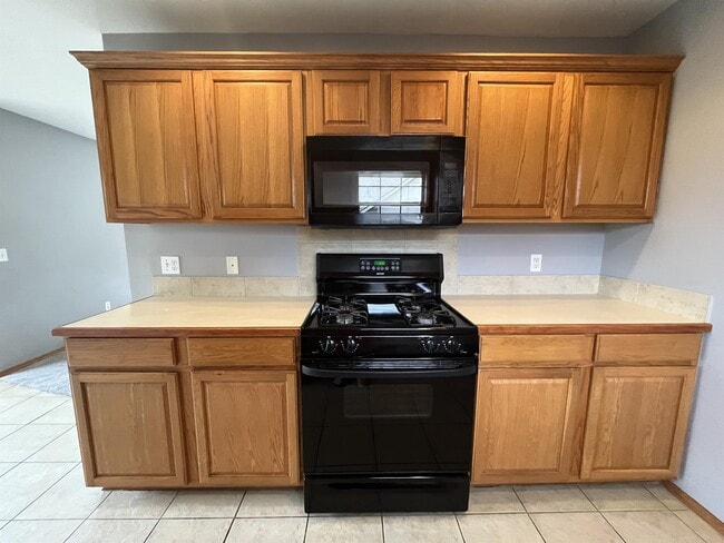 Photo - 313 Mockingbird Ln