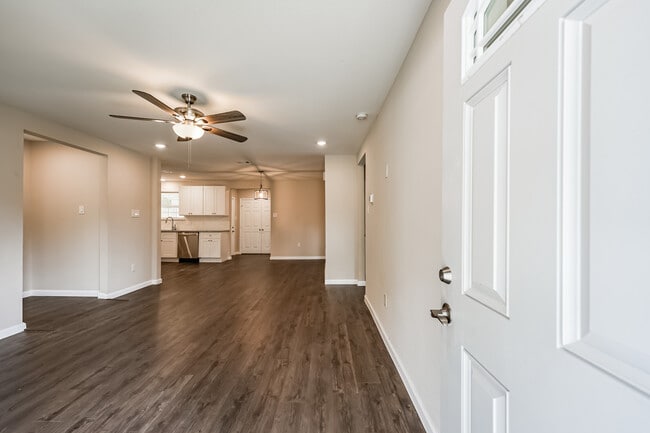 6739 New York - 6739 New York