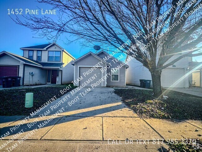 Building Photo - 1452 Pine Ln Rental