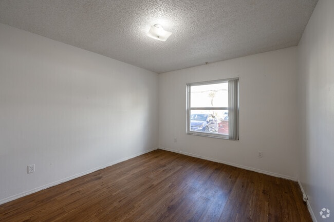 2BR, 2BA - 1,028SF - Second Bedroom