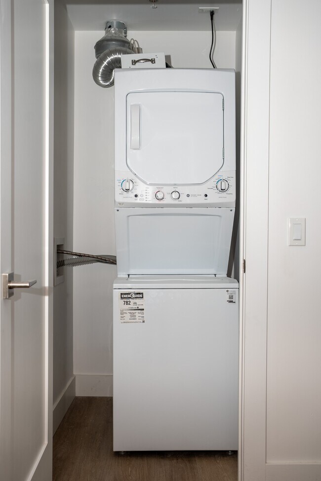 Photo - 841 Grenon Ave Unité 101