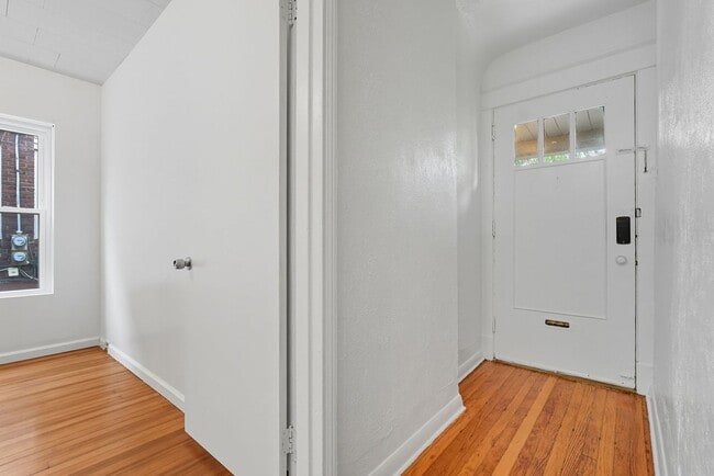 Photo - 6656-6656 Woodwell St Unit 6656