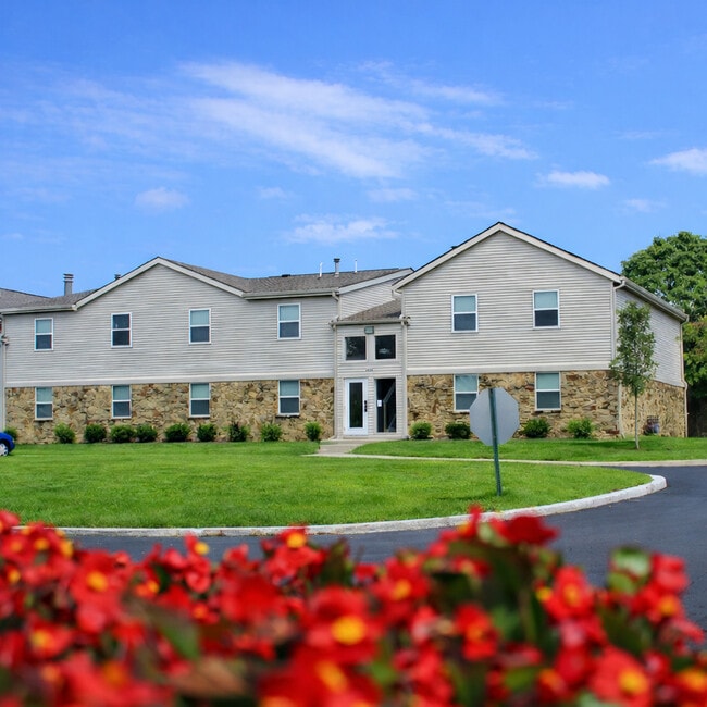 Building Photo - Covered Bridge