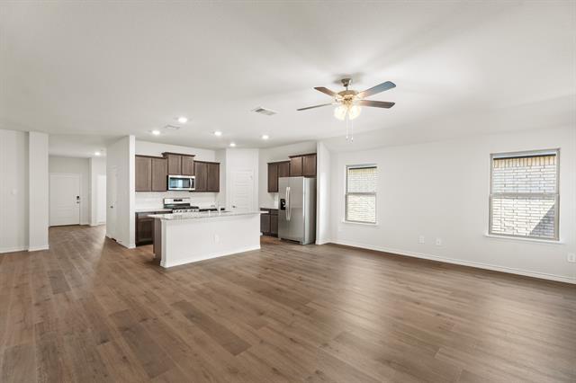 Photo - 647 Carters Grv Dr