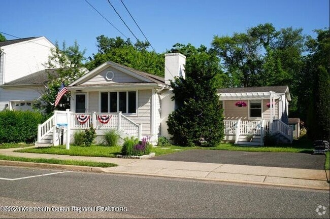 Building Photo - 753 22nd Ave Rental