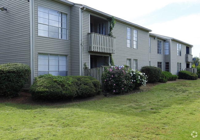 Cedar Mill Apartments & Townhouses