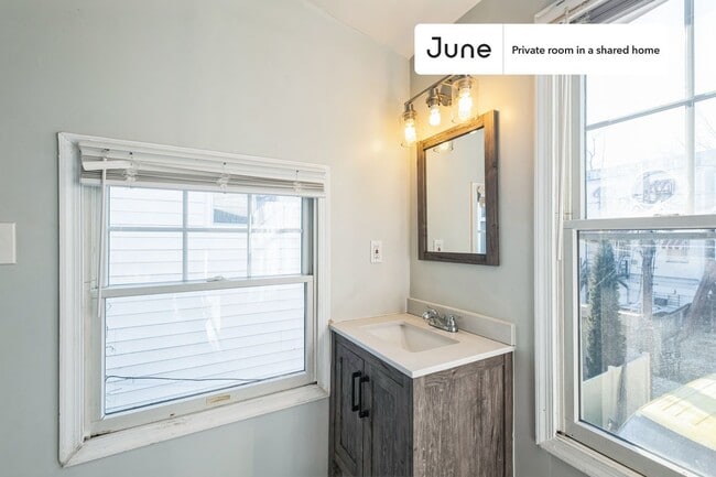 Photo - Room in Shared 4 bed/2 bath home Unit A