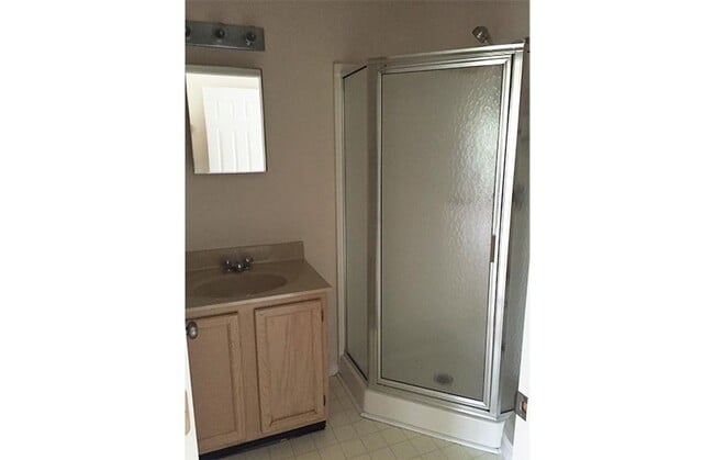 Photo - 3227 Bishop St Unit 3227-01