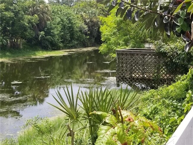 Photo - 1979 50th St SW