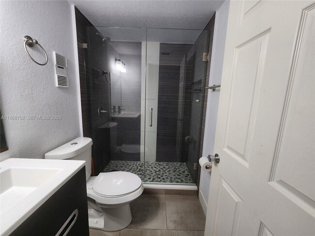 Photo - 8419 Forest Hills Dr