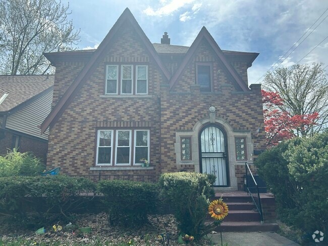 Building Photo - 5115 Yorkshire Rd Rental