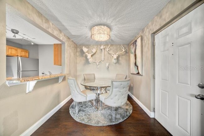 Photo - 2019 Dixie Belle Dr Unit 2019X