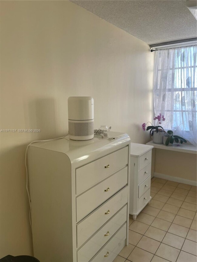 Photo - 250 174th St Unidad 1215