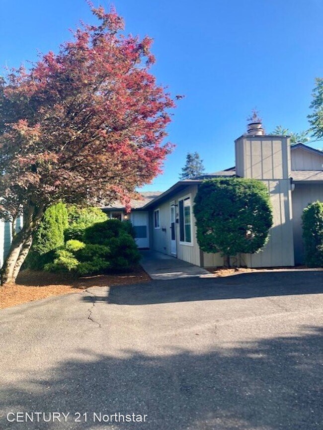 2 br, 1 bath House - 1542 SE Tacoma Street - 2 br, 1 bath House - 1542 SE Tacoma Street