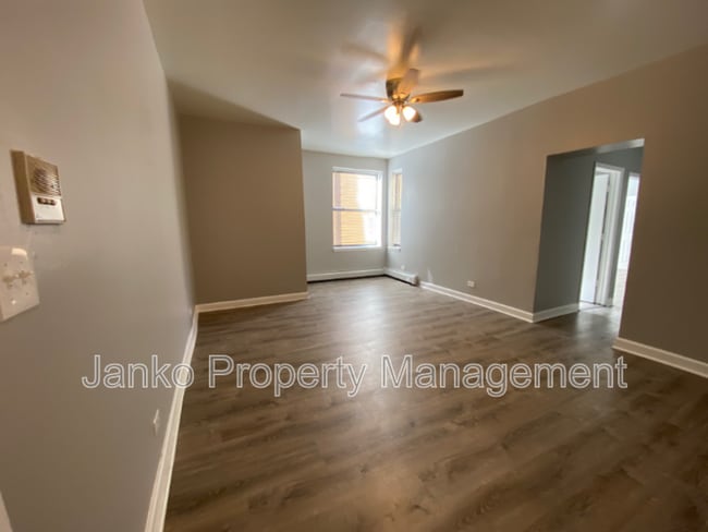 Photo - 5647 W Washington Blvd Unidad 3