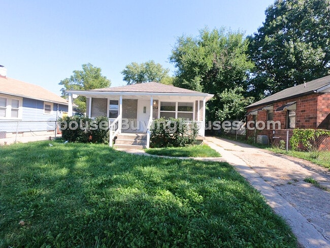 Building Photo - 2517 S McClure St