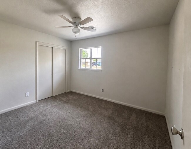 Photo - 7603 Grape St