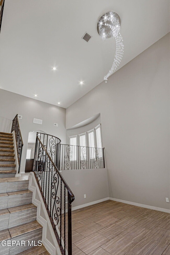 Photo - 14293 Meadow Lake Ave