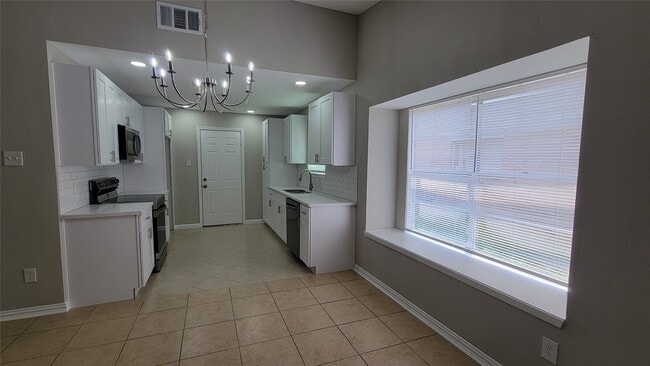 Photo - 7646 Winkle Wood Ln