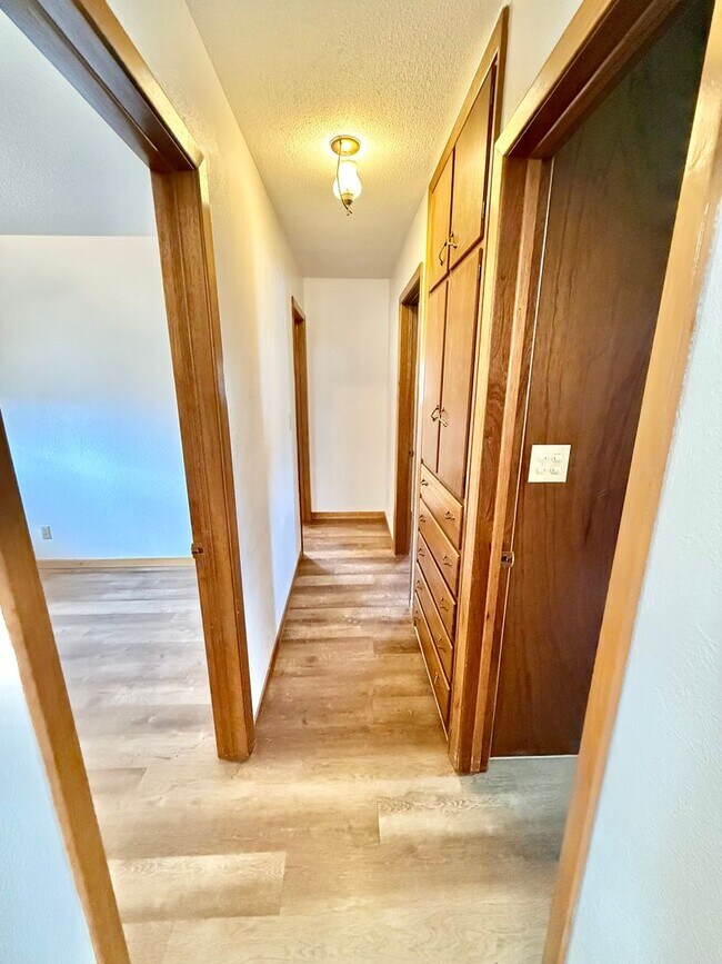 Photo - 4 Bedroom - 2 Bath Ranch Style Home with 2 car attached garage in Loveland, Colorado