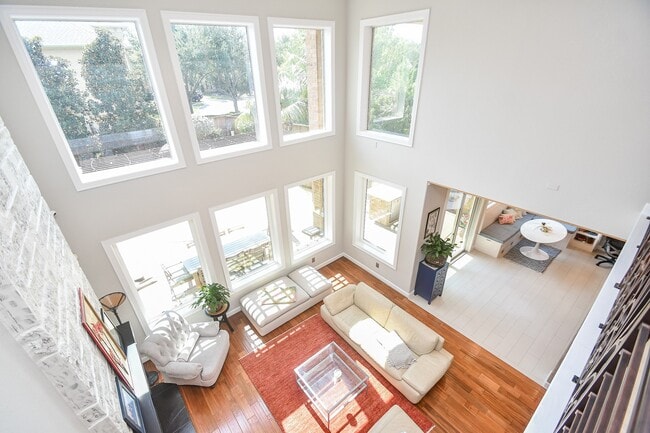 Photo - 7106 Habersham Ave