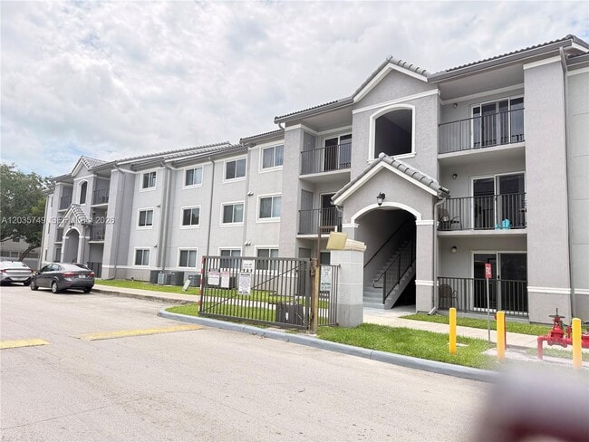 Building Photo - 15410 SW 284th St Unit 8106