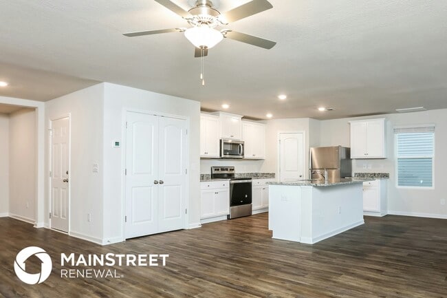 Photo - 621 Howling Wind Dr