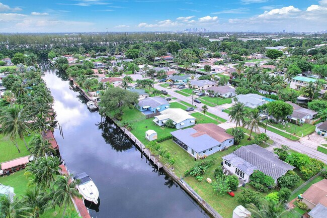 Photo - 4521 SW 34th Dr