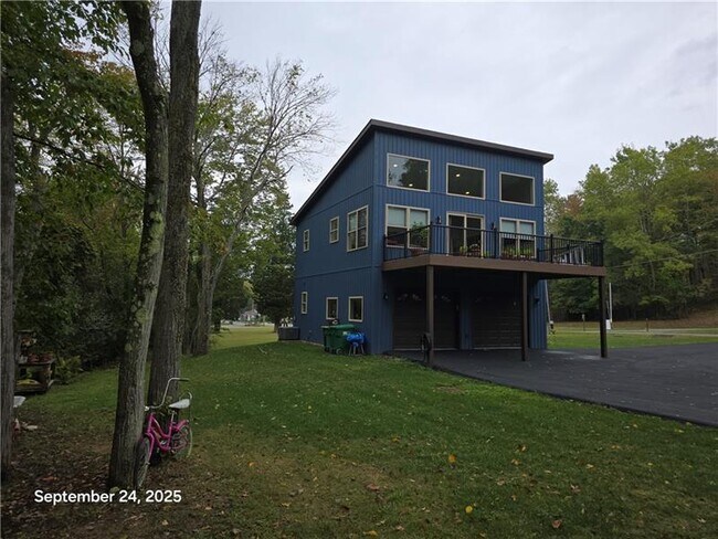 Photo - 416 S Eberhart Rd