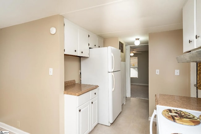 Photo - 110 Woodland Dr