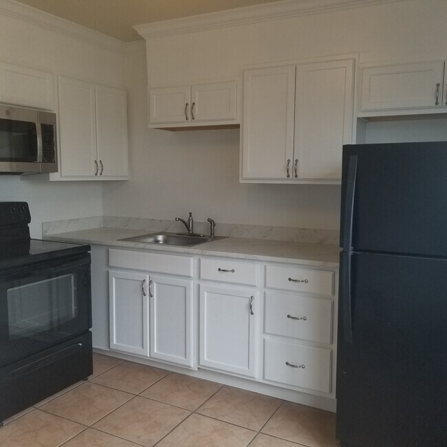 Photo - 935 Sheridan St