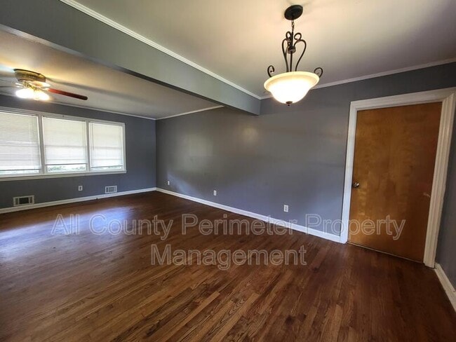 2759 Ellenwood Cir