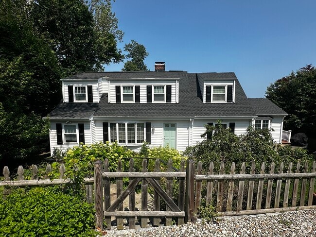 Building Photo - 3 Sterling Dr Rental