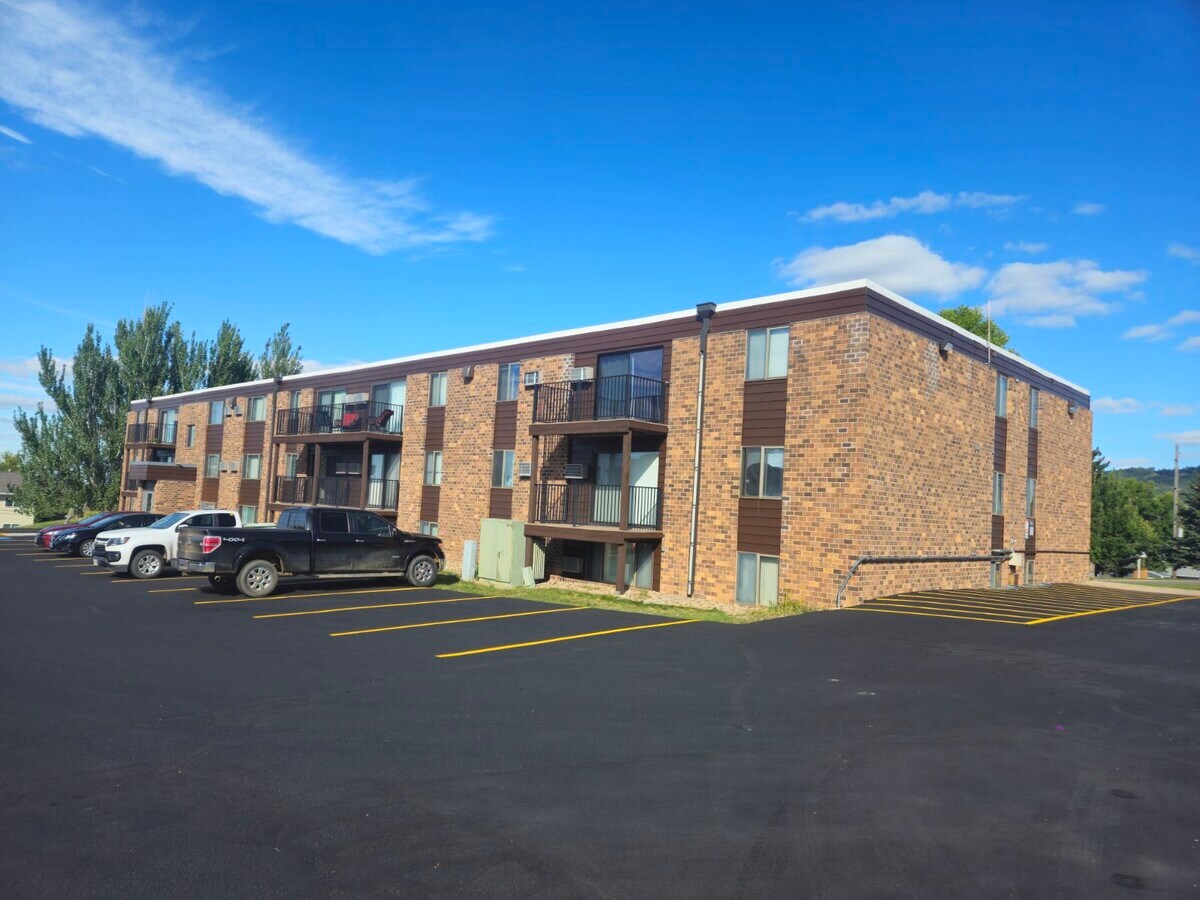 Photo - Harvard Estates Apartments