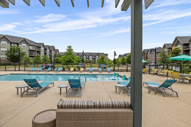22 Slate Baja Shelf Pool Deck