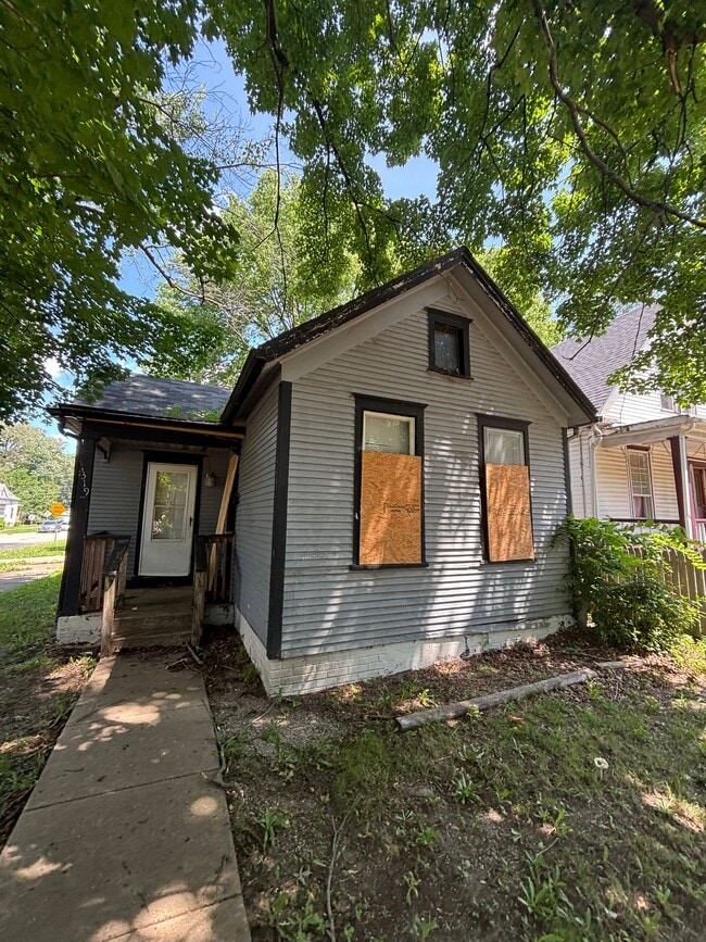 Photo - 1319 W Aiken Ave