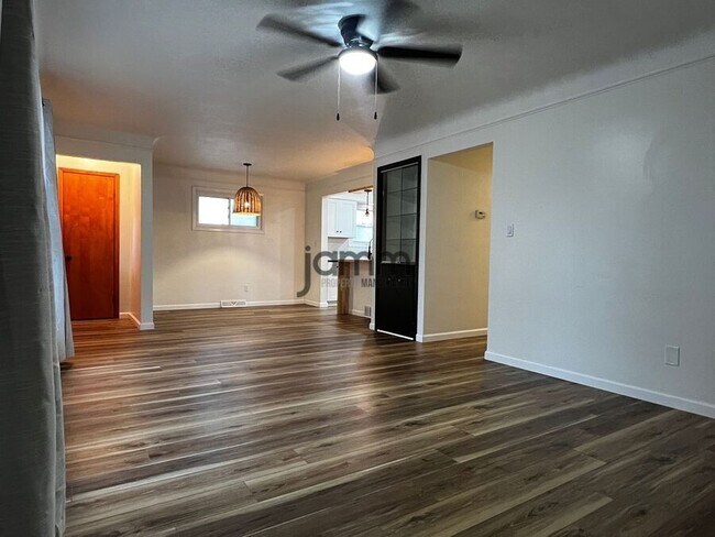 Photo - 2702 Grovewood Ave