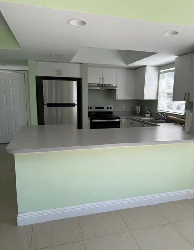 Photo - 24 Cosmopolitan Dr Unit 11