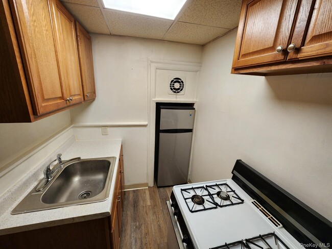 Photo - 37 Jennings Ave Unit 2