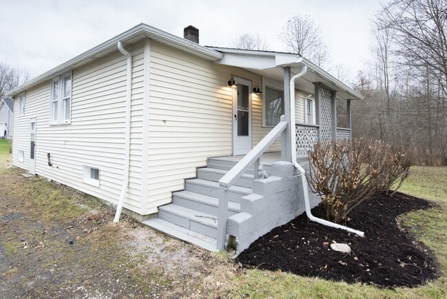 Photo - 16781 Akron St