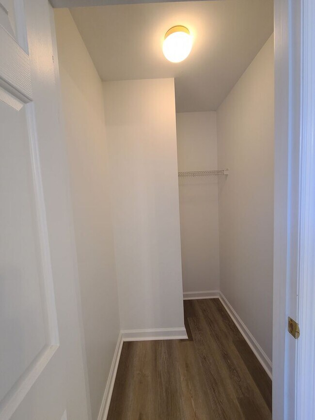 1 Pineview Pl