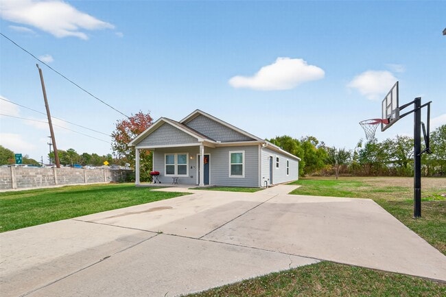 Photo - 1009 Niagara St