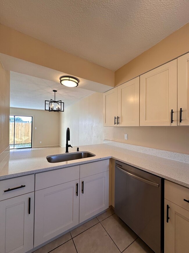 Photo - 2 Bedroom Condo In Destin-- Legion Drive!