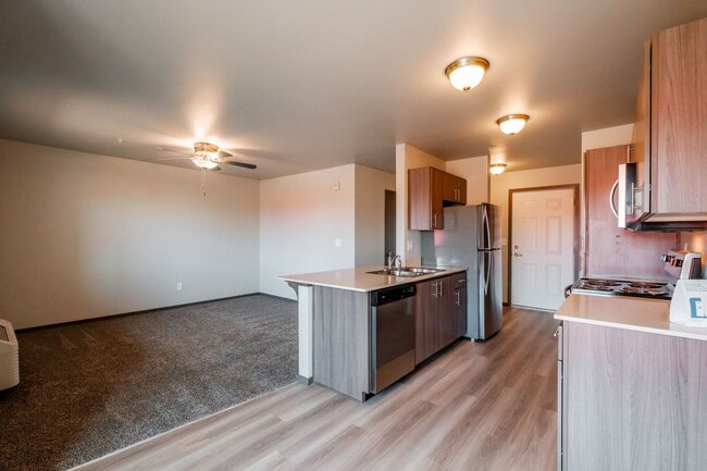 4 Corners Apartments