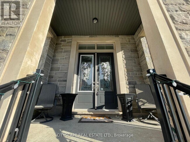 Photo - 3041 Post Rd