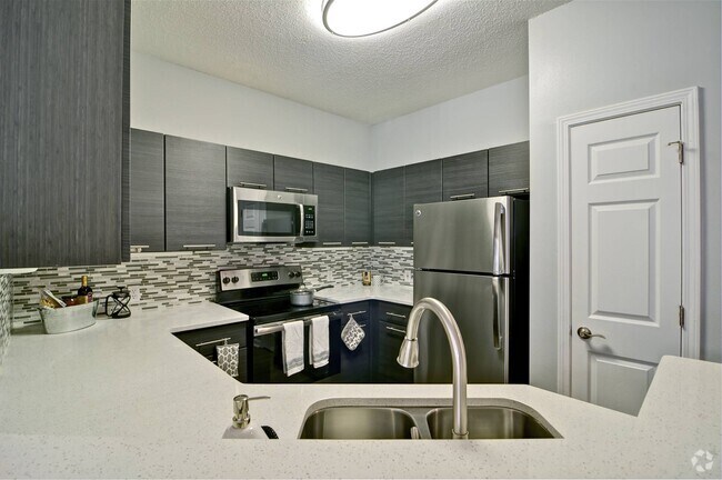 Building Photo - Park Creek Apartments