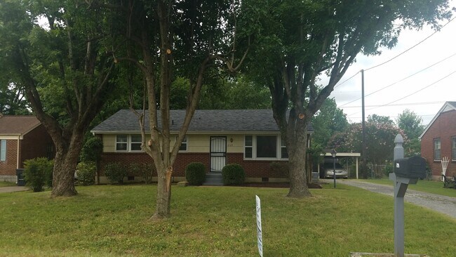 Photo - Spacious 3-Bedroom Home with Modern Update...