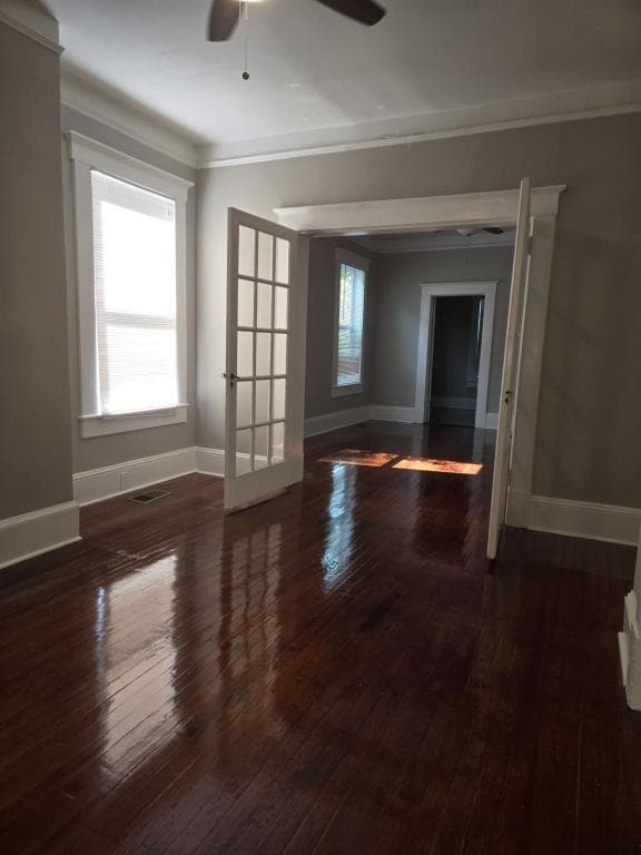 Photo - 655 E Henry St