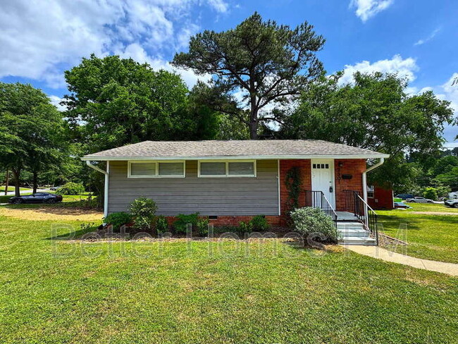 Photo - 2301 Euston St Casa